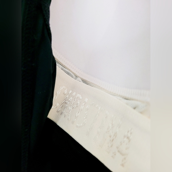 Christina Women's Chic/Vibrant Floral One Piece Swimsuit 12D - Picture 13 of 15